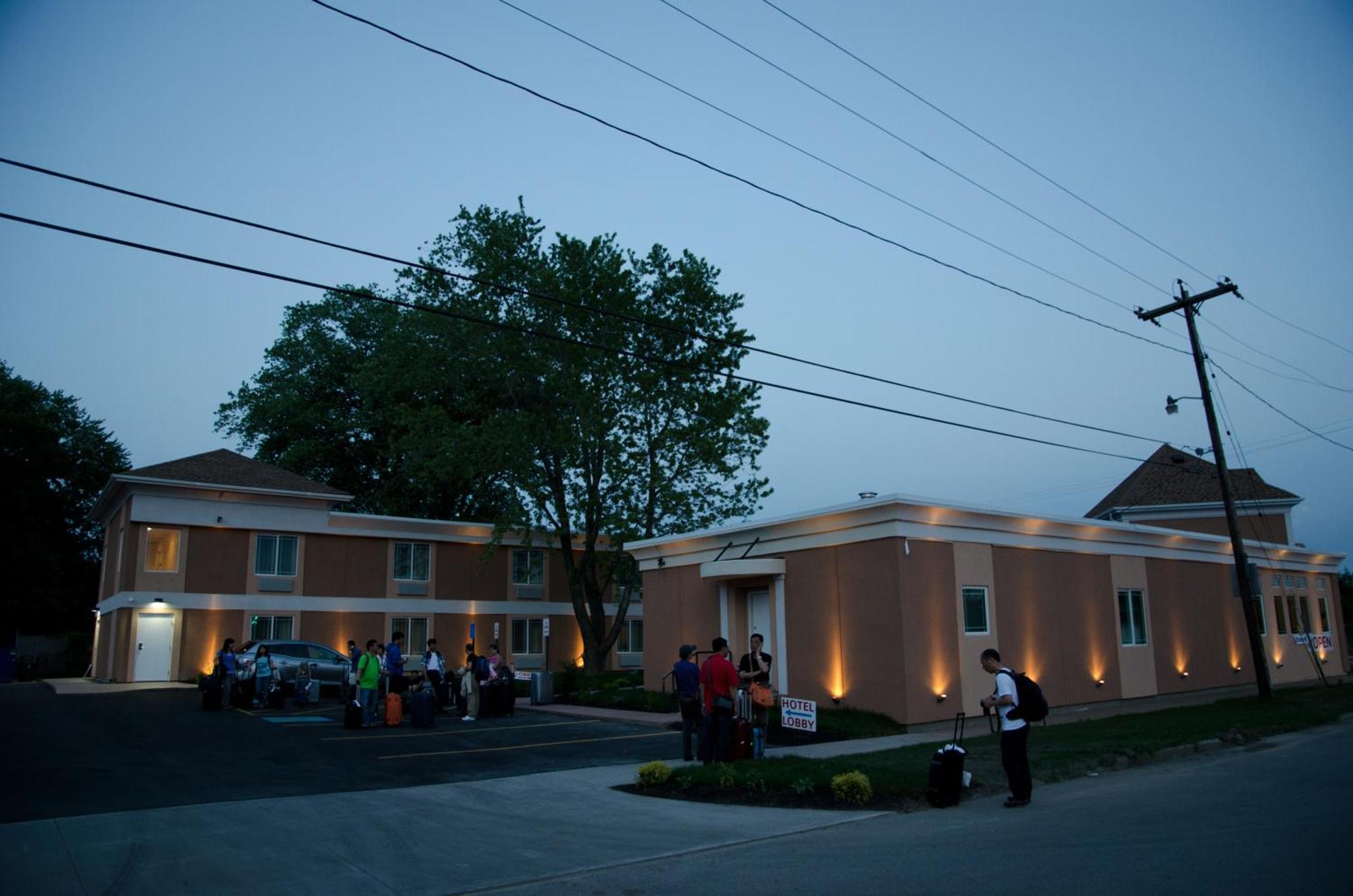 Aashram Hotel By Niagara River Niagara Falls Kültér fotó