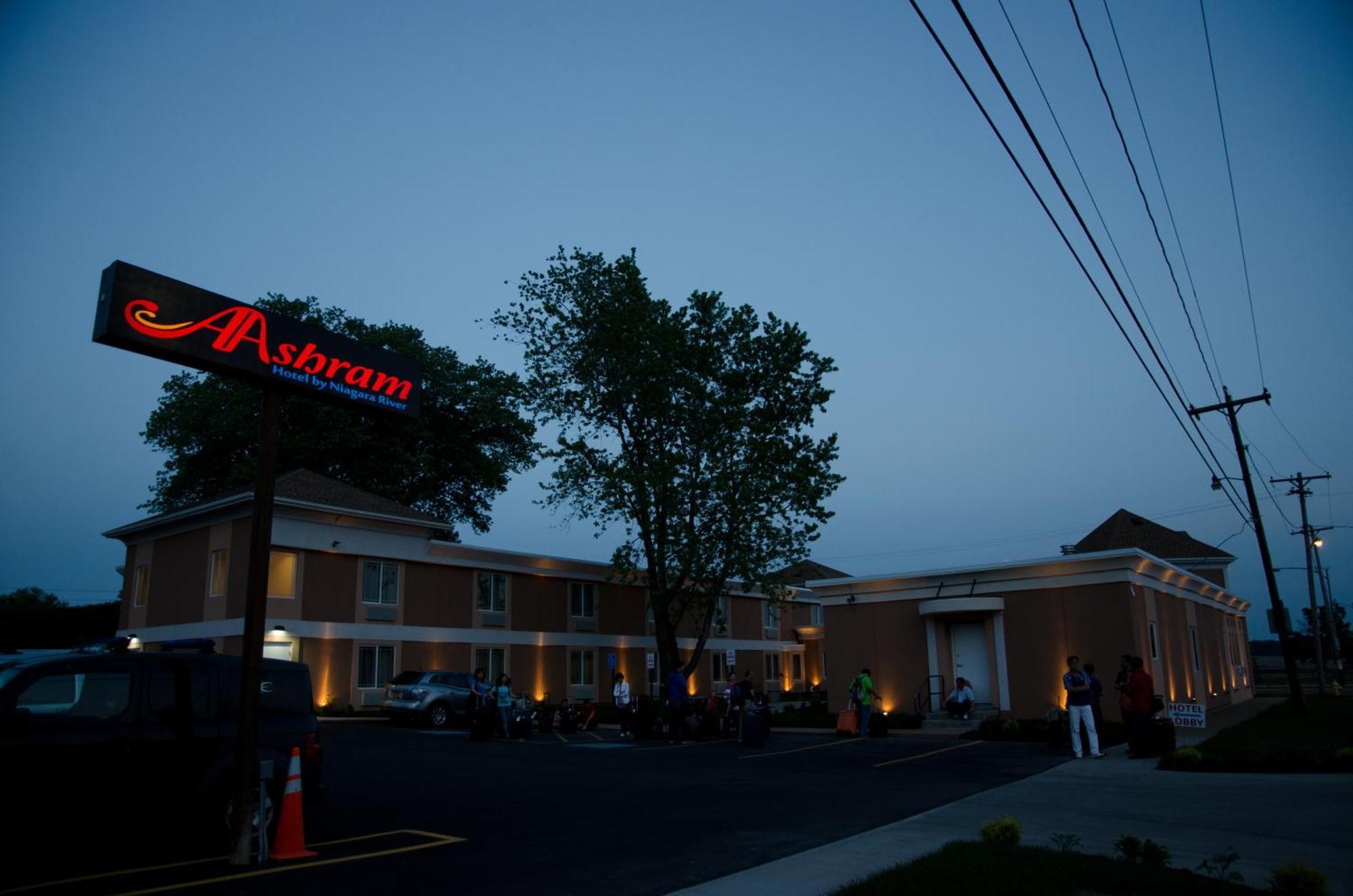Aashram Hotel By Niagara River Niagara Falls Kültér fotó